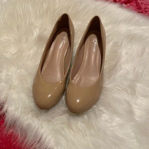 👠Beige Round Toe Low Wedge  shoes✨